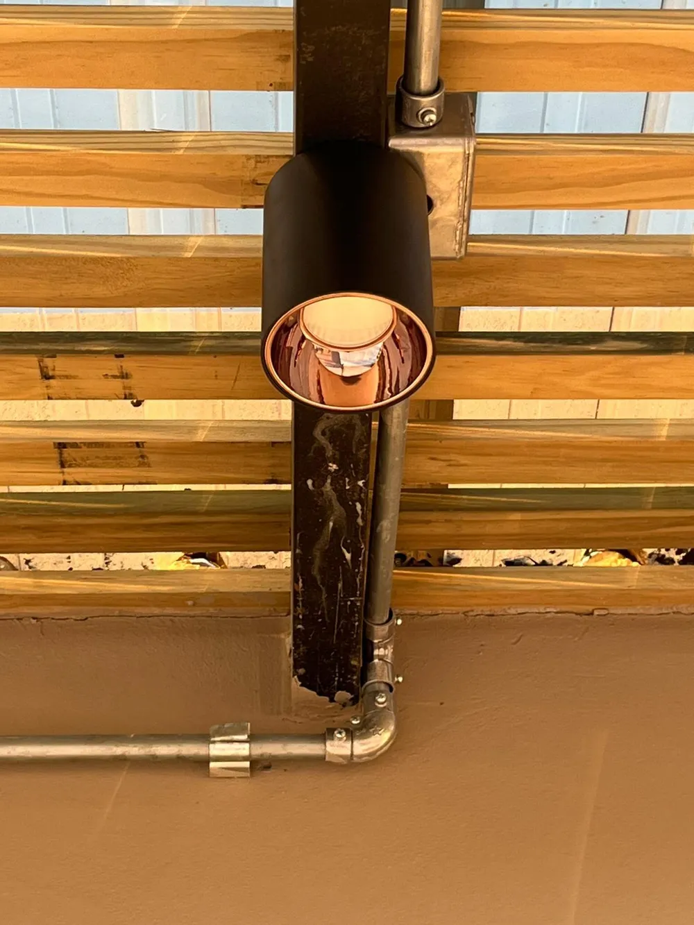 Iluminación exterior en pérgola